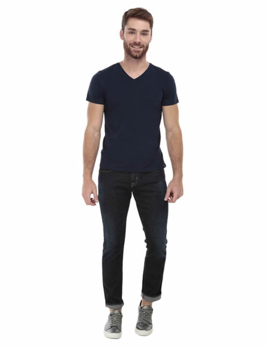 Playera cuello V para hombre 3